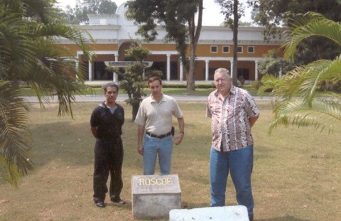 Gene Ponce, Dan Massola and Otto Uebel at Roscoe's Grave Site-Oct 04